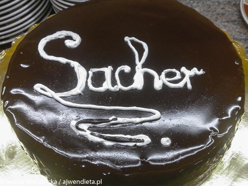 Традиционный итальянский региональный торт - божественный шоколад: